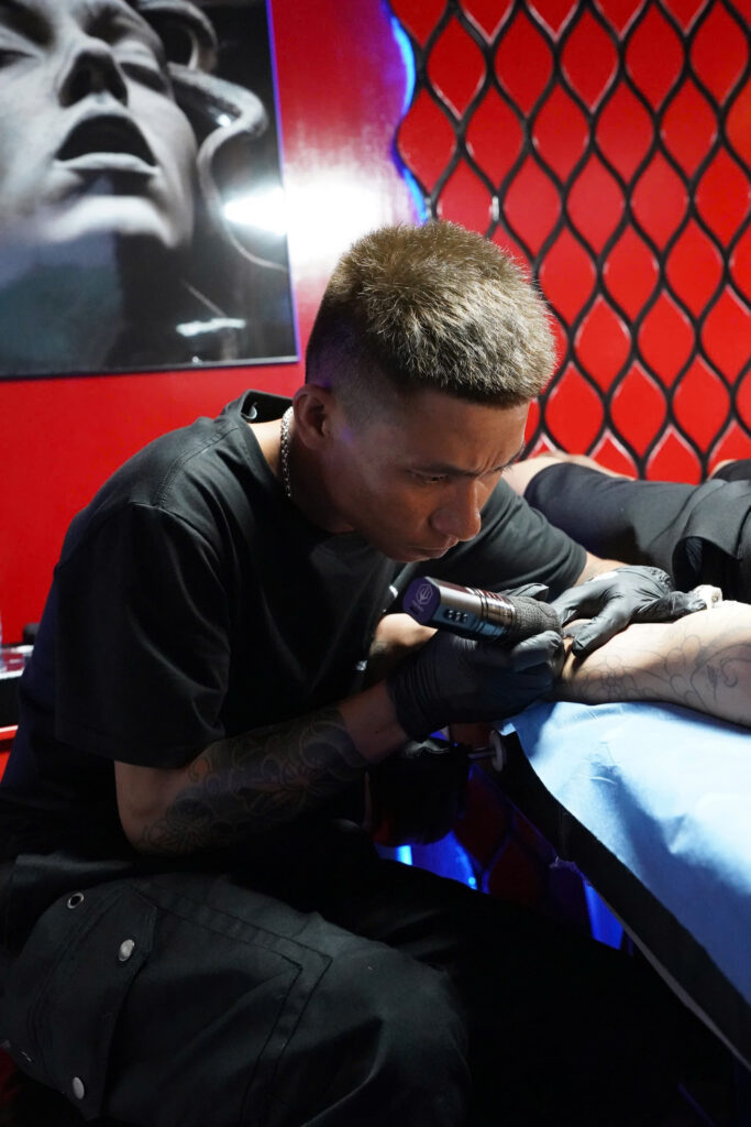 Tay nghề thợ tại Dị Tattoo