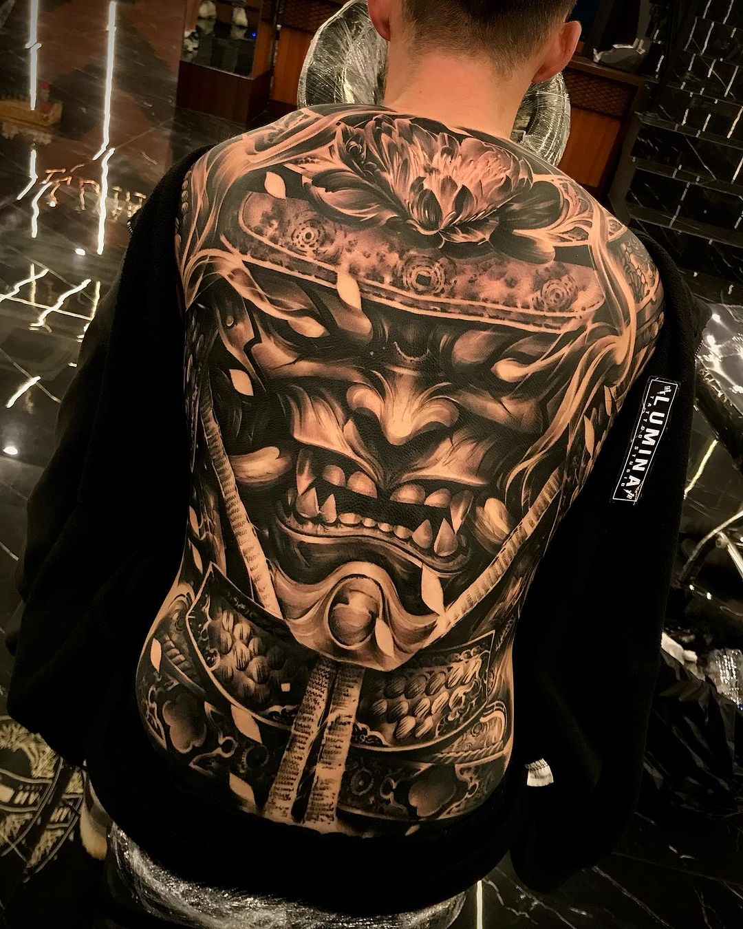 Hình xăm kín lưng đẹp - Tattoo full back